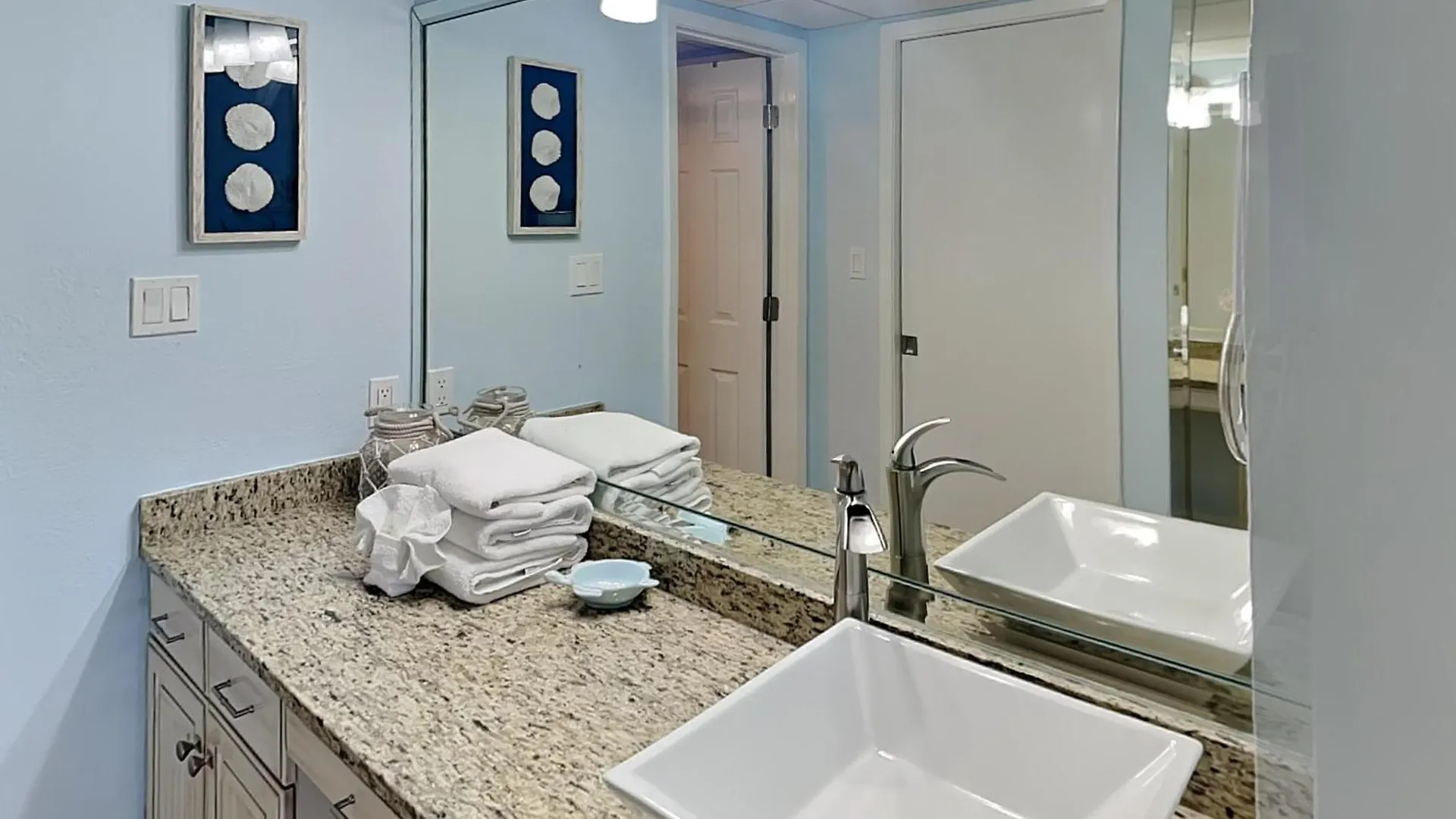 Edgewater Villa 2008 - Gulf Breeze Getaway Panama City Beach Apartment